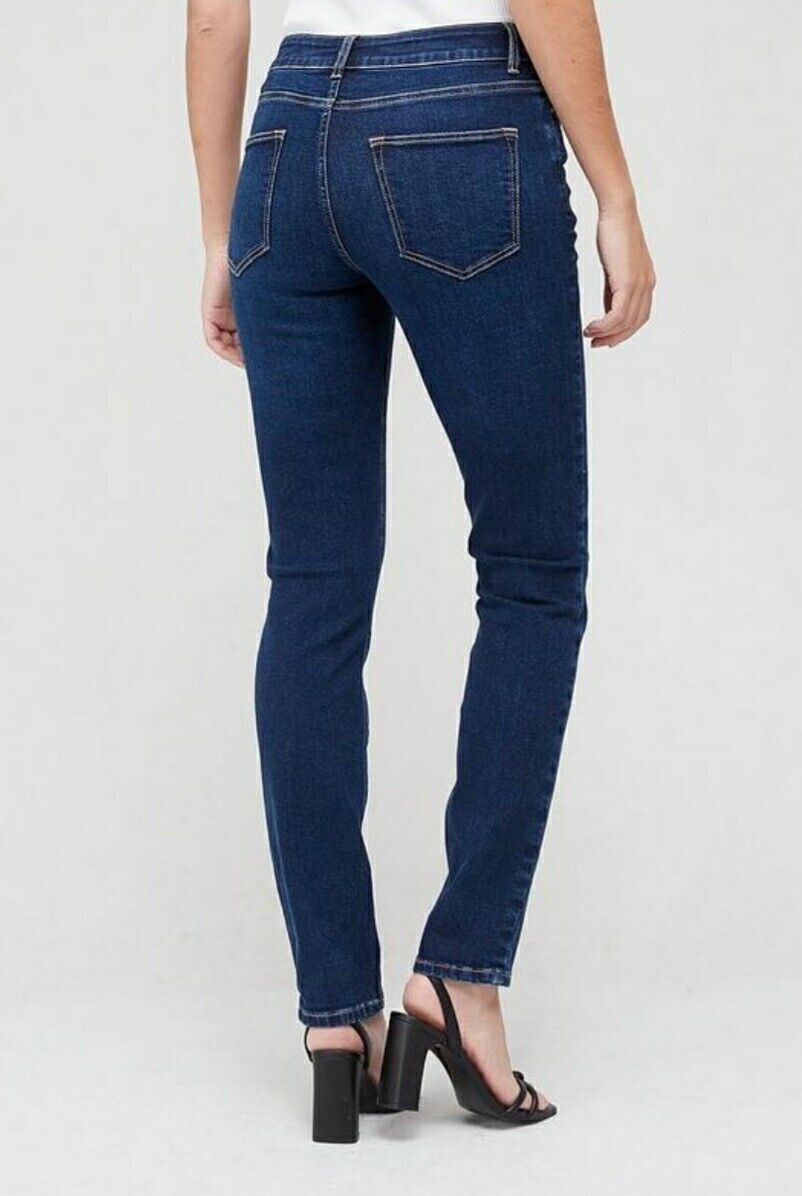 Slim Cigarette Jean Dark Wash Blue. Uk 12 ****Ref V551