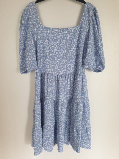 Light Blue Floral Print Dress UK 12 *** SW10
