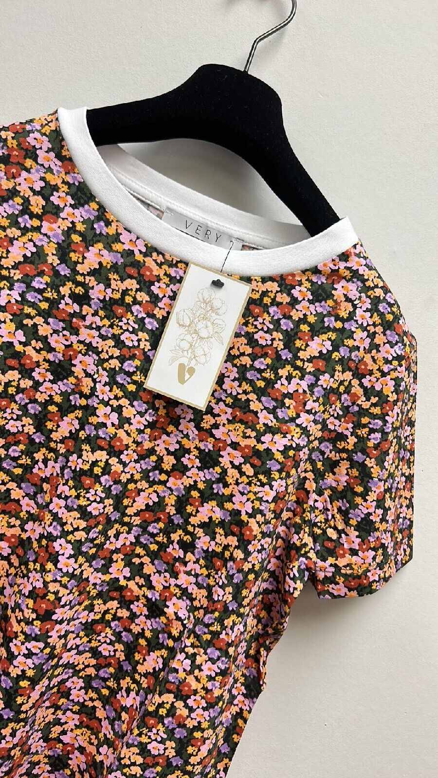 Daisy Floral Print Womens T-Shirt Size 10 **** V480