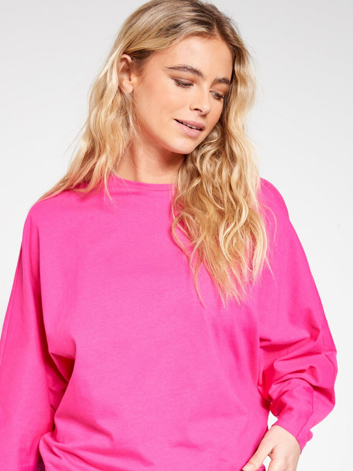 Pink Dipped Hem Batwing Top Size 20 *** V375