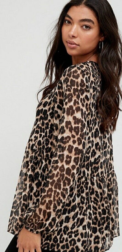 Button Detail Drop Hem Blouse Animal Print Uk16****Ref V433