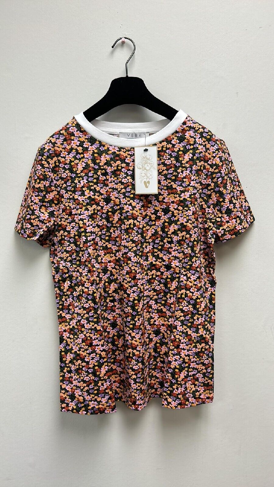 Daisy Floral Print Womens T-Shirt Size 6 **** V405