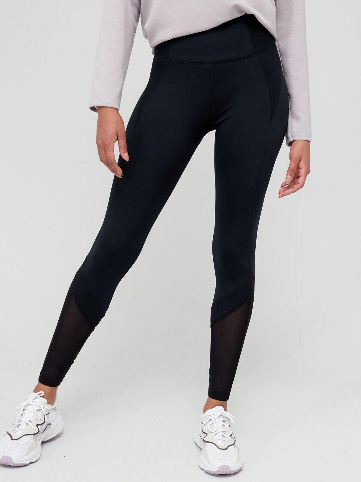 Black Athleisure Shaping Legging Size Small ** V522