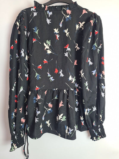 Womens Black Floral Wrap Long Sleeve Top Size 10 **** V524