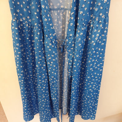 In The Style Blue Wrap Dress Blue Floral Print Size 20****Ref V173