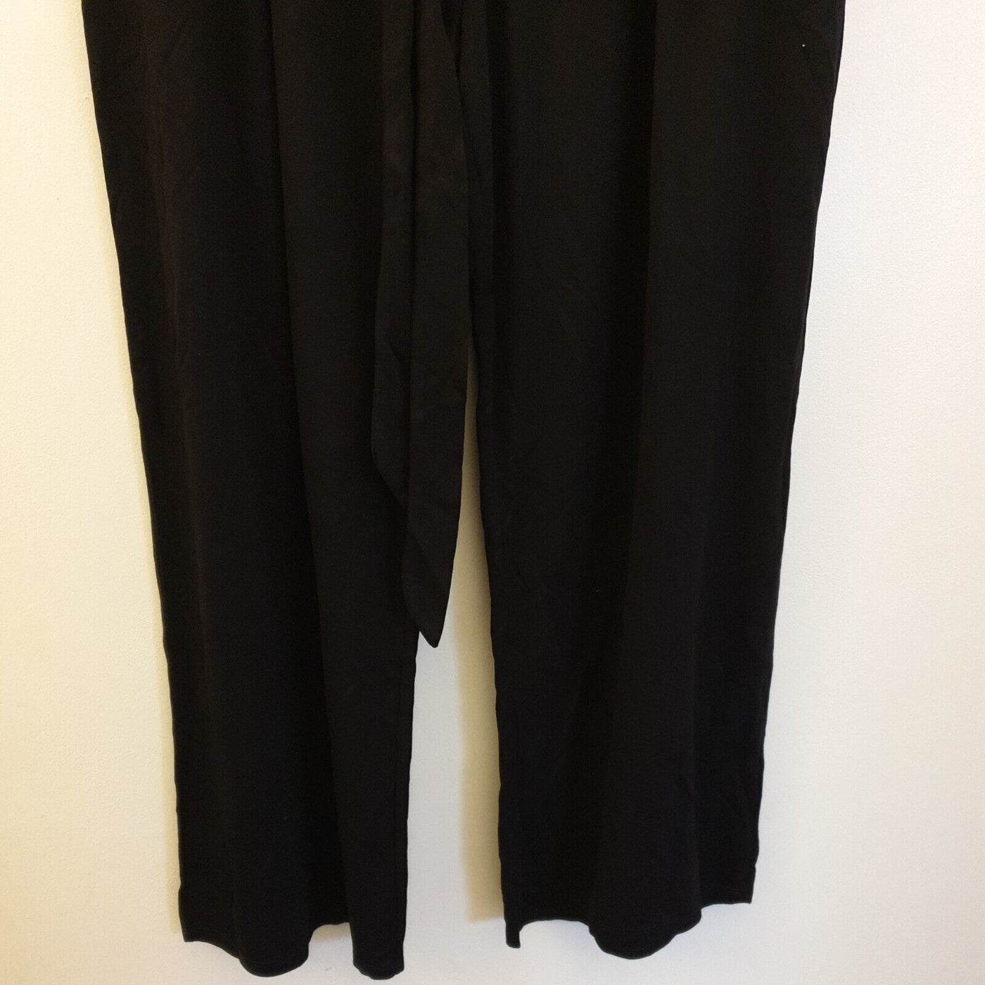 Womens Black Elasticated Waist Wide Leg Black Bottoms UK 12  ****Ref V392