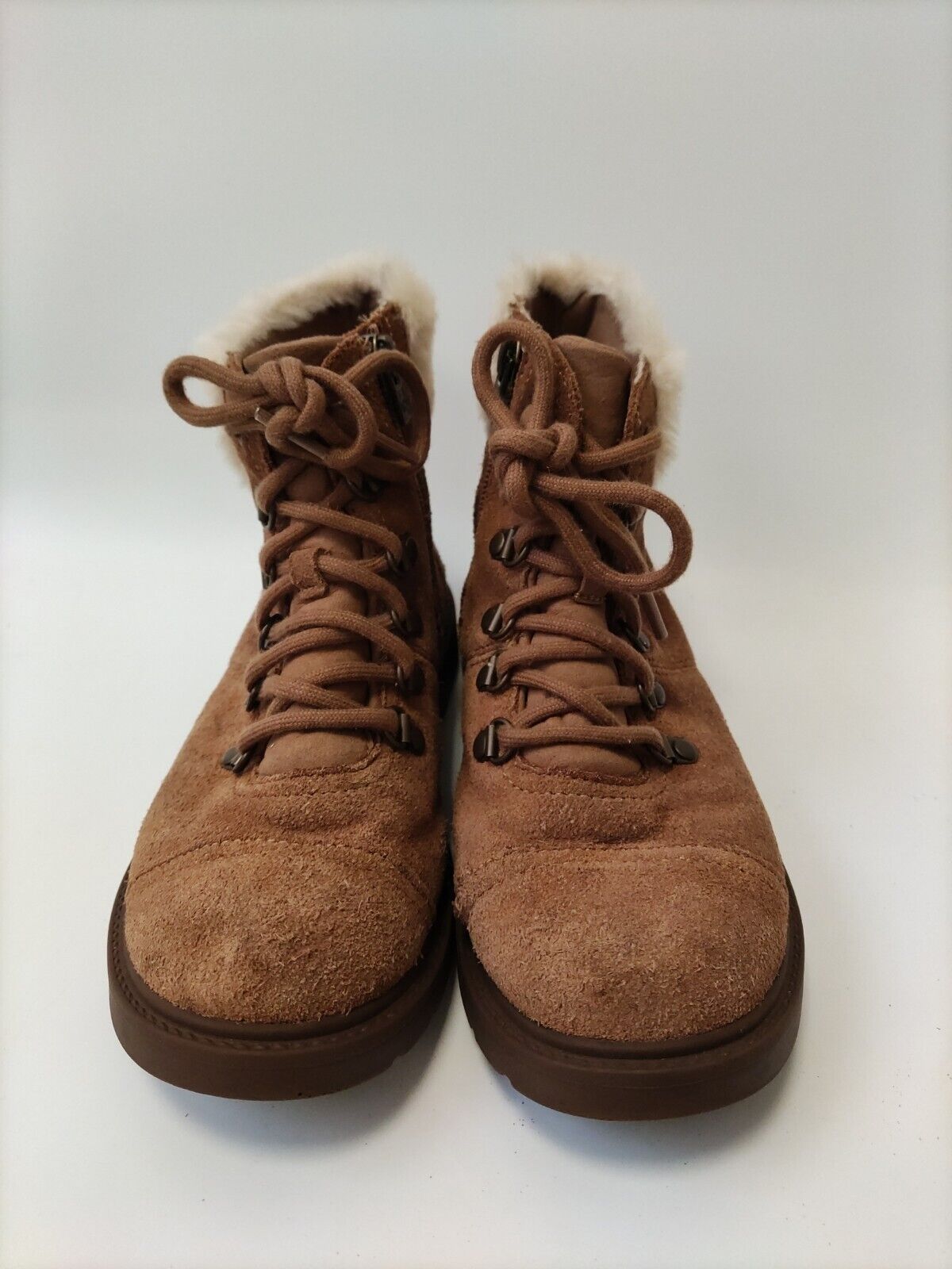 UGG Azell Hiker Weather Boot UK 1. USED/Damage repairable. VS3