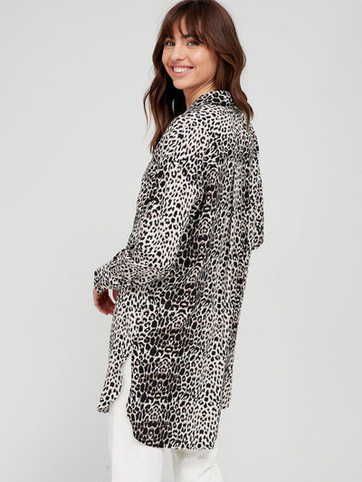 Womens Longline Shirt - Leopard Print. UK 10 **** Ref V527