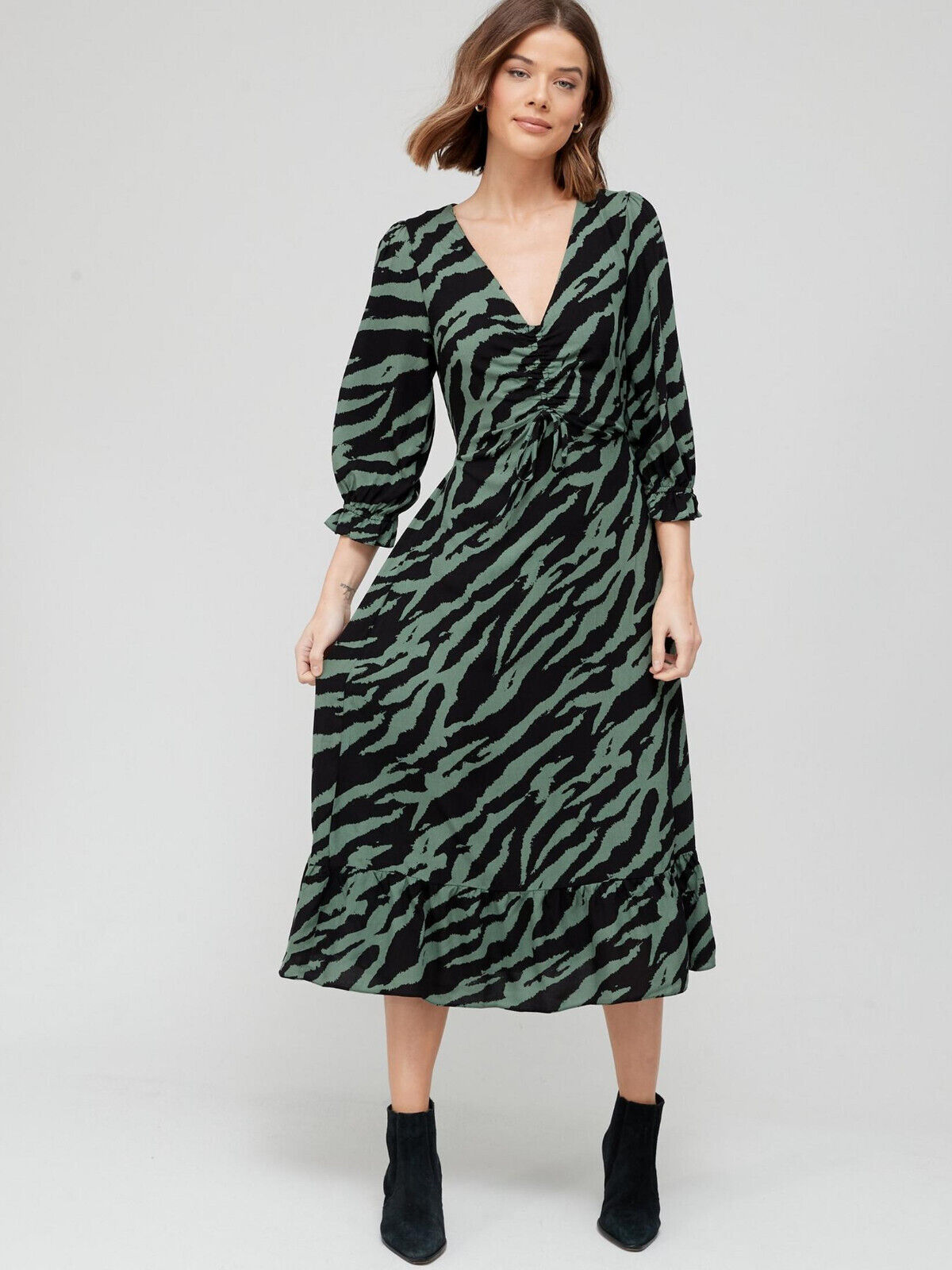 Green Animal Print Ruched Front Midi Dress Size 12 **** V409