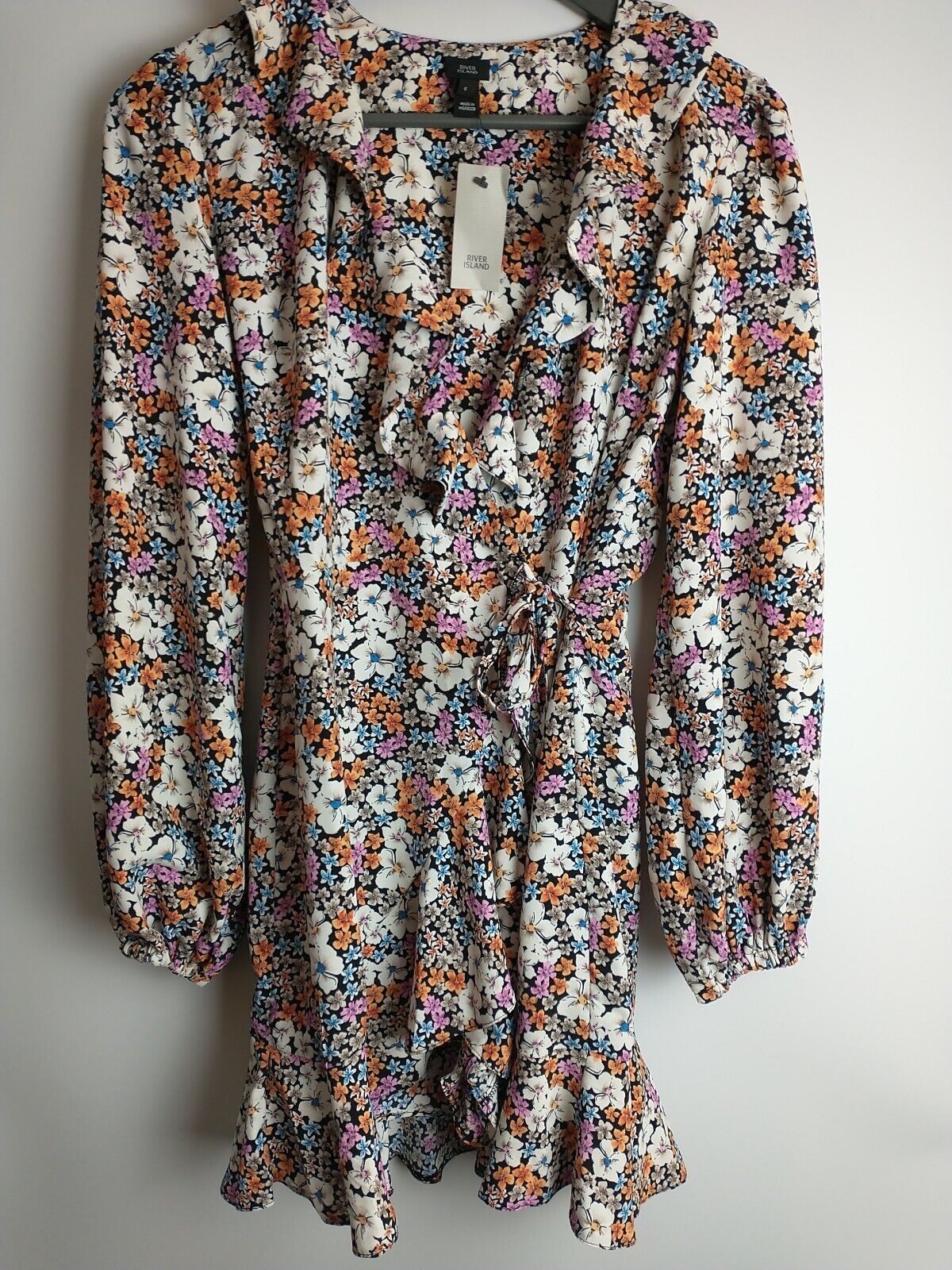 River Island Black Floral Wrap Playsuit Size 6 **** V138