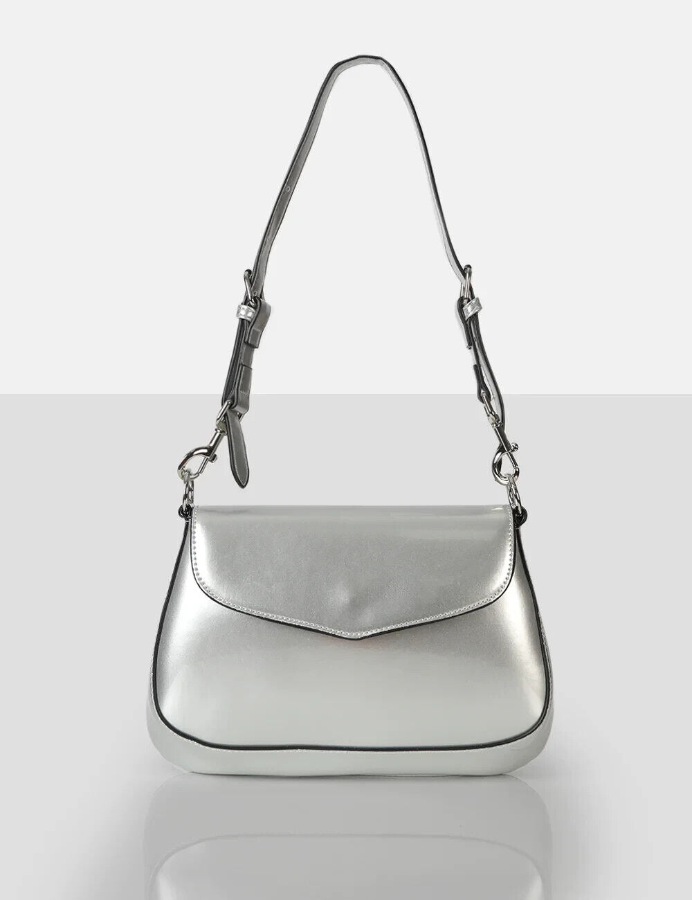Public Desire Serena Silver Shoulder Bag *** SA1