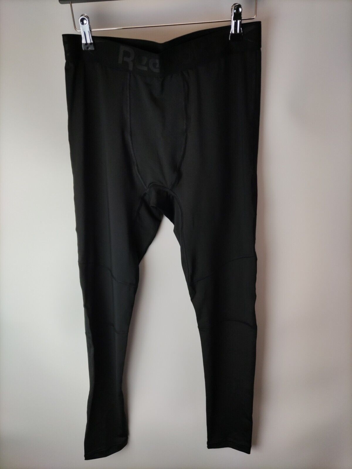 Reebok Workout Compression Tights. Black. UK L. ****V30