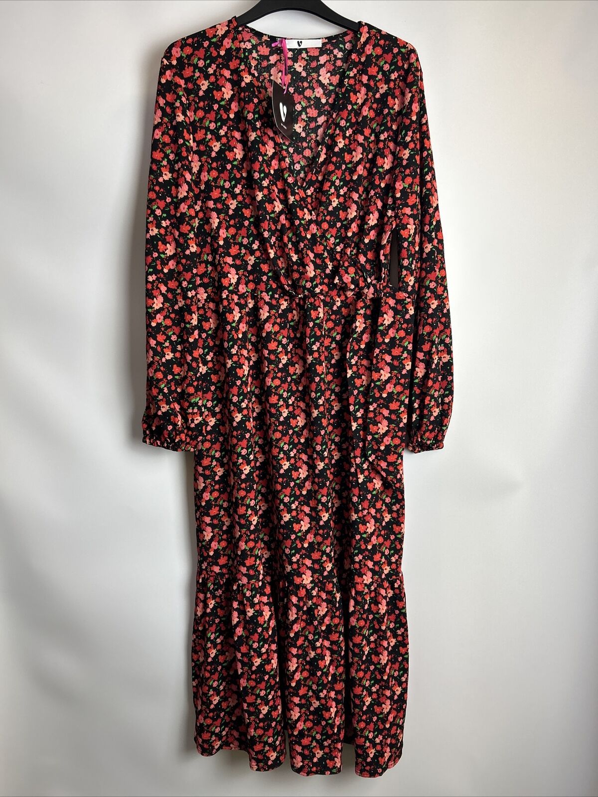 Womens Floral Dress - Black / Red. UK 8 **** Ref V455