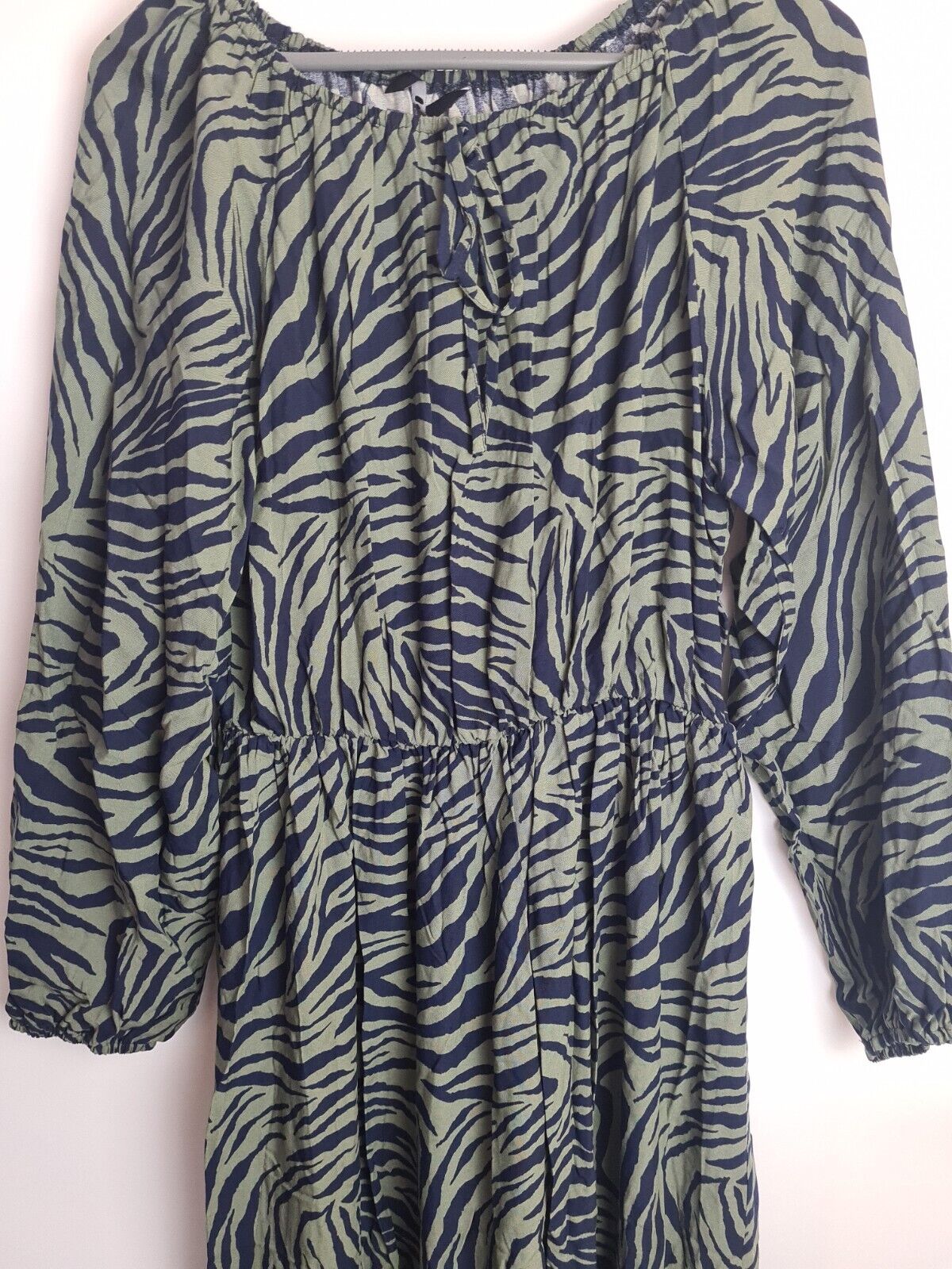 Womens Green Zebra Print Long Sleeve Tiered Midi Dress Size 10 **** V481