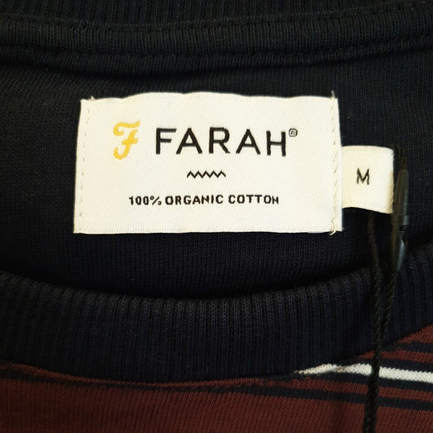 Farah Duncan Stripe Tshirt Burgundy Size M ****Ref SW21