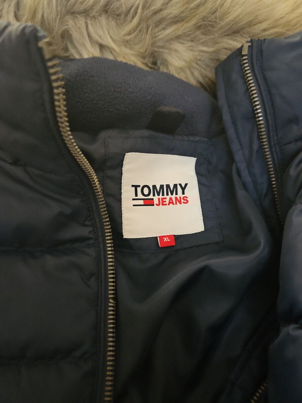 Tommy Jeans Essential Hooded Down-Filled Coat Size XL *** V75B