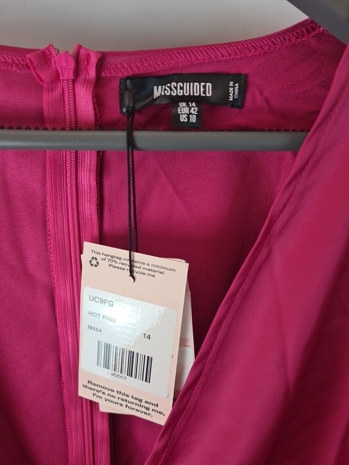 Missguided Satin Tie Front Flare Sleeves Hot Pink Playsuit Size 14 *** Big_Stock_Clearance Missguided Satin Tie Front Flare Sleeves Hot Pink Playsuit Size 14 *** Big_Stock_Clearance