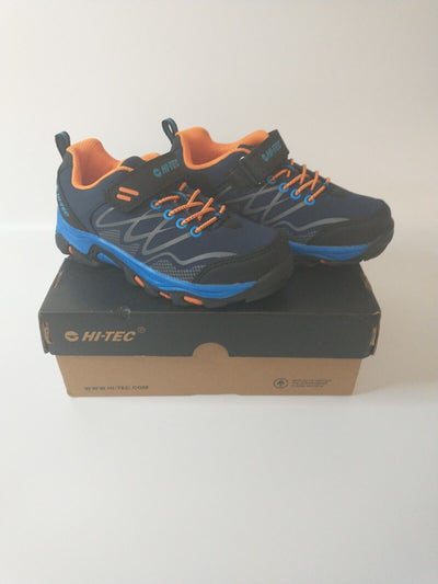 Hi-Tec Blackout Low JR Hicking Trainers. UK Junior 13 **** VS1