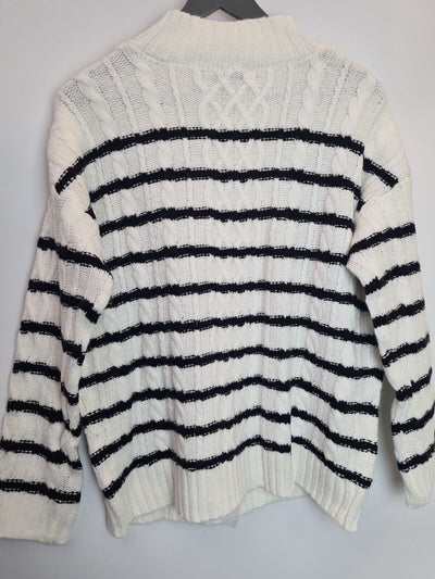 Michelle Keegan White/Black Stripe Zip Up Jumper Size Medium **** V35