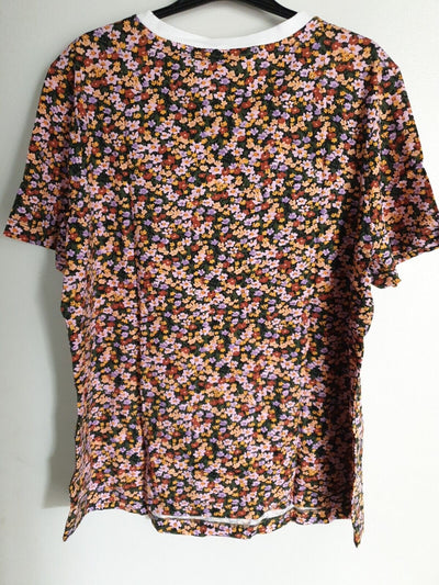 Ditsy Floral Print Tshirt Uk 10  ****Ref V552