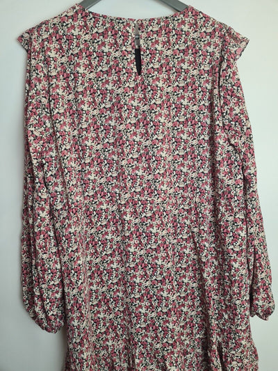 In The Style Jac Jossa Pink Floral Print High Neck Mini Dress Size 26 **** SW28
