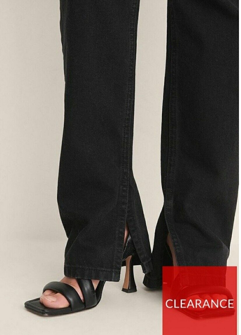 NA-KD Side Slit Straight Leg Jeans Black Size 40****Ref V382