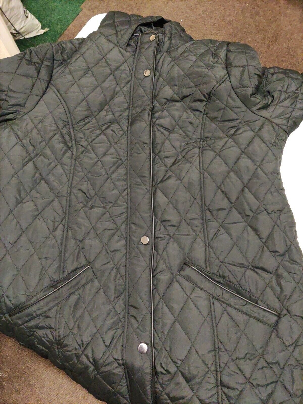 Womens Quilted Shower Resistant Jacket - Black. UK Size 22