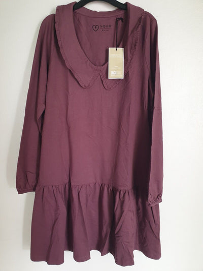 Rose Jumper Collared Dress Size XL ****Ref V280