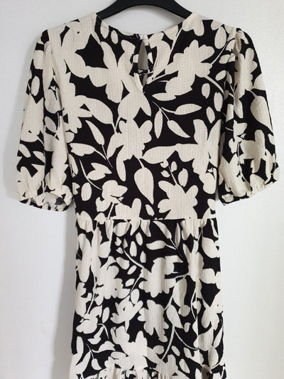 Mono Print Midi Dress Black/White Uk 12 ****Ref V543