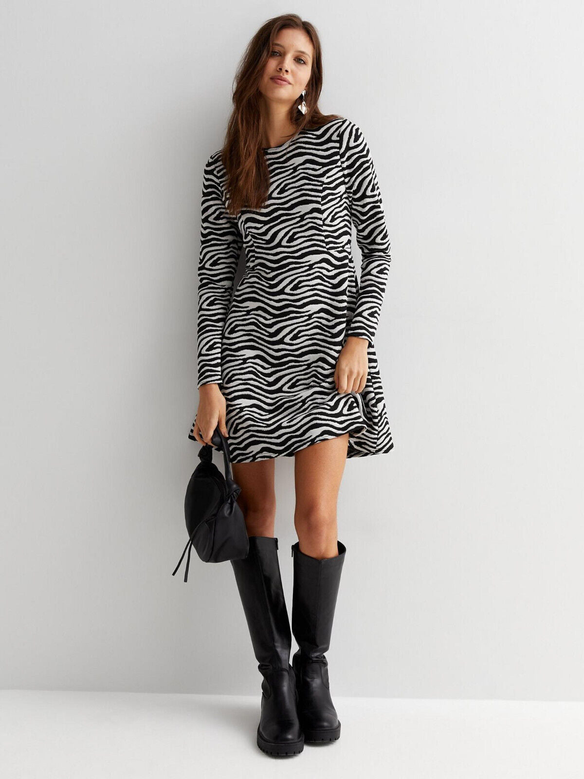 New Look Black Zebra Print Jacquard Jersey Mini Swing Dress Size 10 ** V347