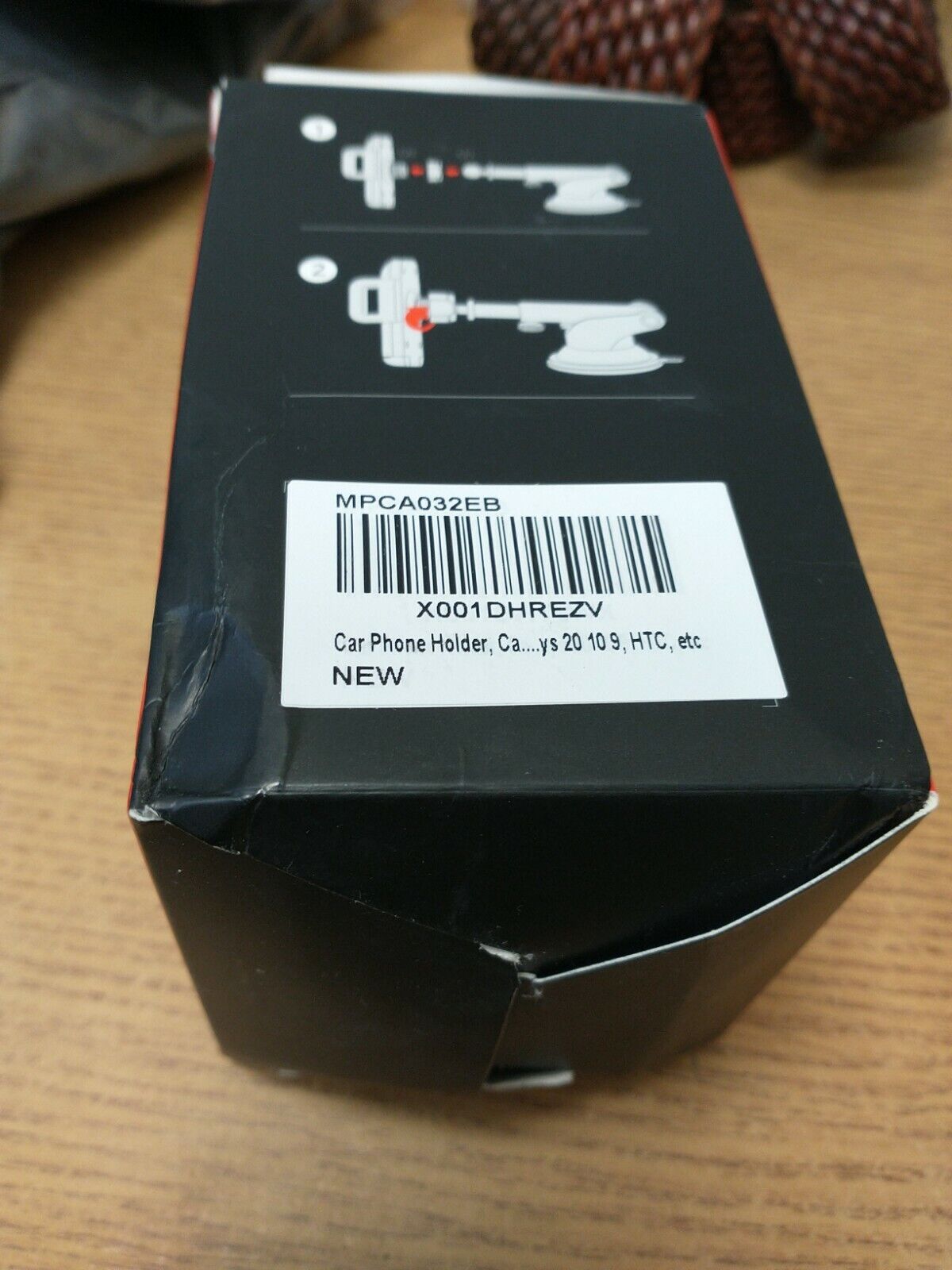 Mpow Universal Dashboard Car Mount. New But Box Damage. Ref HV6