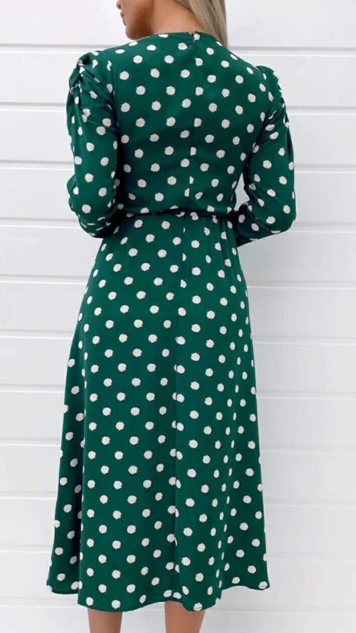 AX Paris Green Print Ruched Skirt Detail Midi Dress  Size 6.