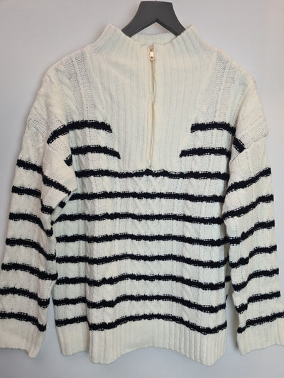 Michelle Keegan White/Black Stripe Zip Up Jumper Size Medium  **** V507