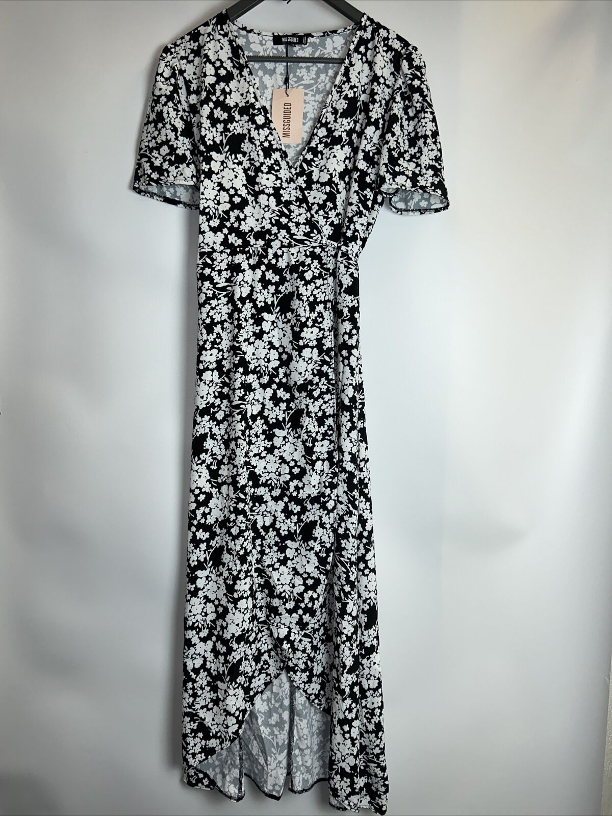 Missguided Black/White Wrap Dress. UK 14 ****Ref V78