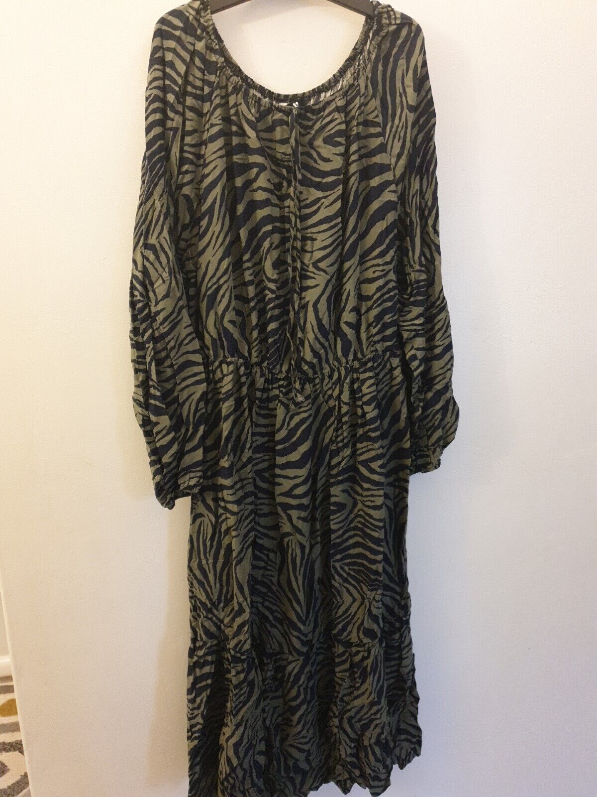 Womens Dress Zebra Print Long Sleeve- Green/Navy. Uk14