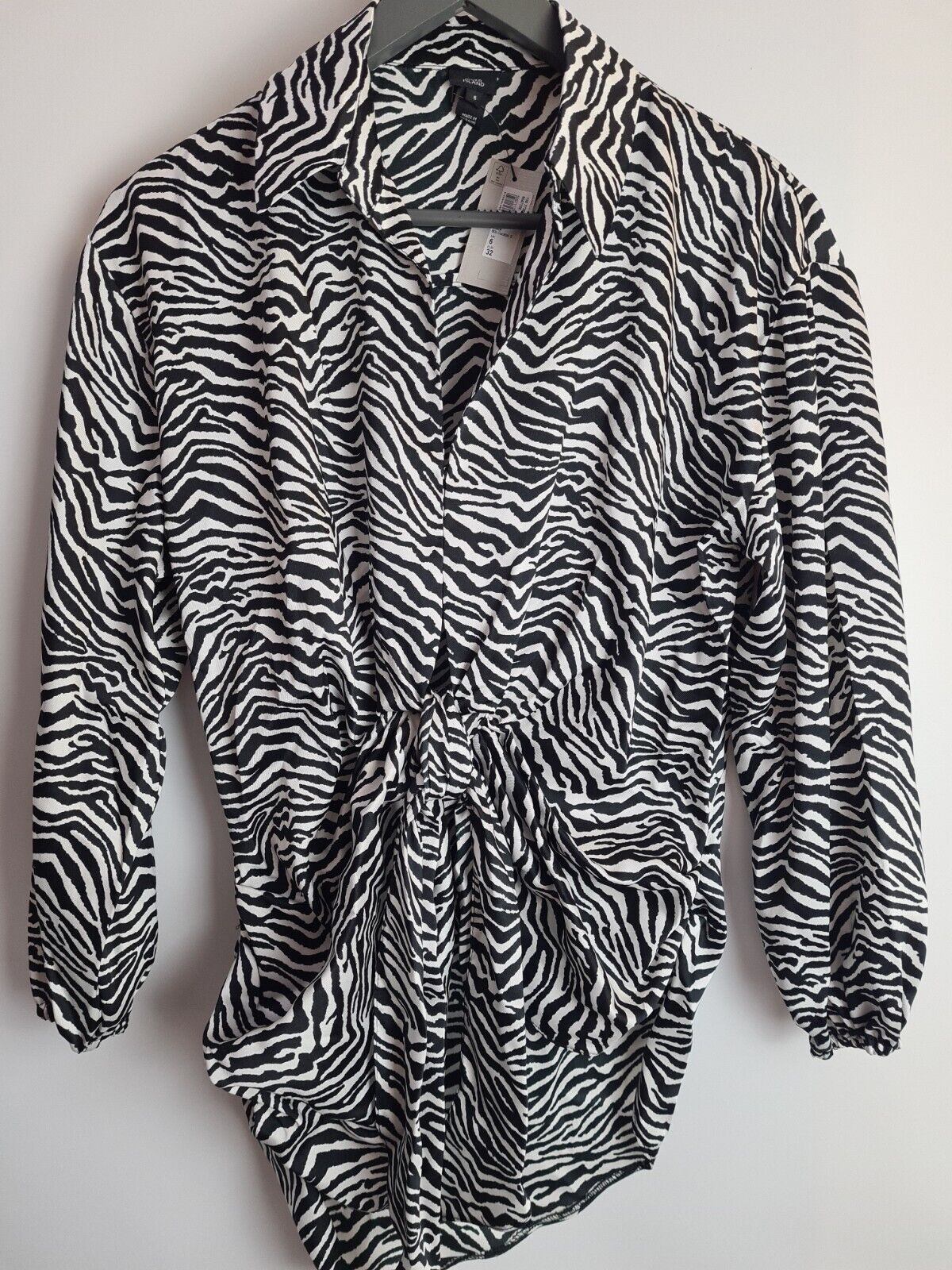 River Island Black Animal Print Tie Front Blouse Size 6 **** V253