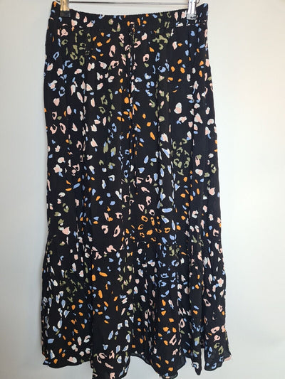 Fig & Basil Tiered Printed Midi Skirt **** V139