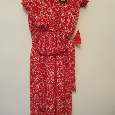 AX Paris Ditsy Floral Jumpsuit Red Size 6****Ref V131