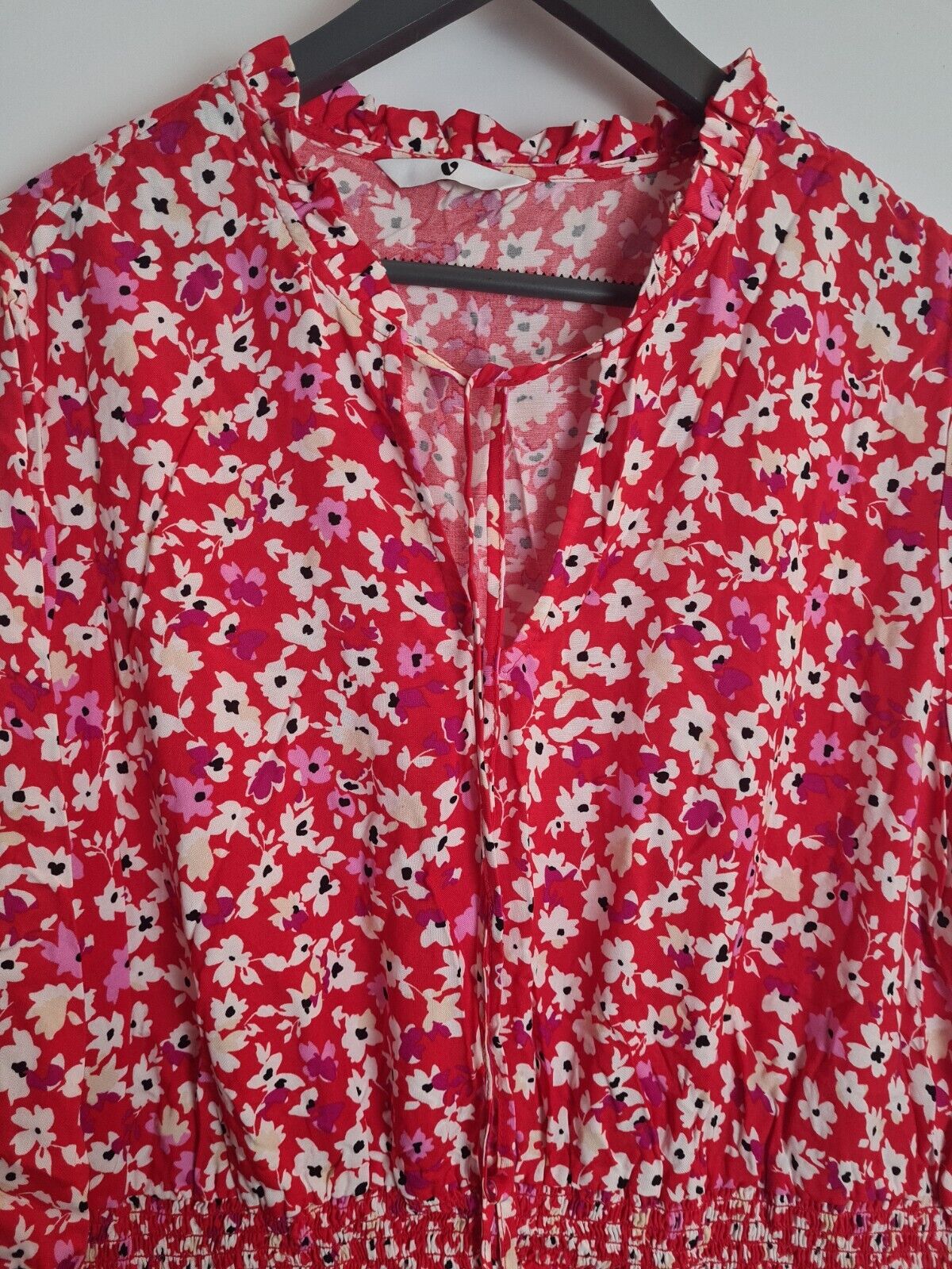 Womens Red Floral Tie Neck Dress Size 14 **** V325