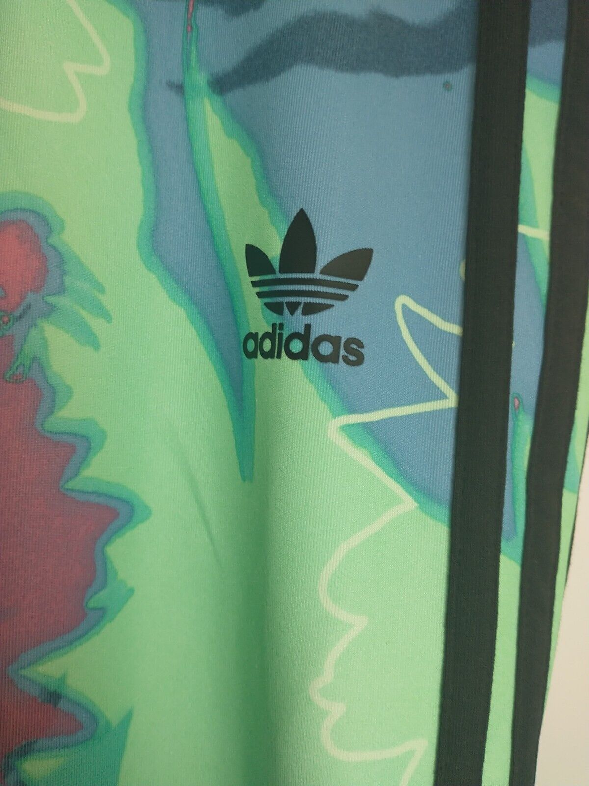 Adidas Sunflower Graphic Leggings - Multi Coloured. UK 8 **** Ref VA1