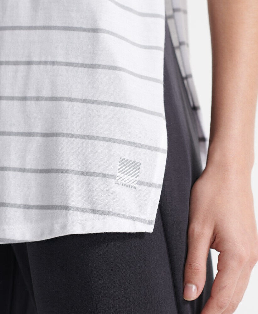 Superdry Flex Long Line T-Shirt Size 10/Small ** V516