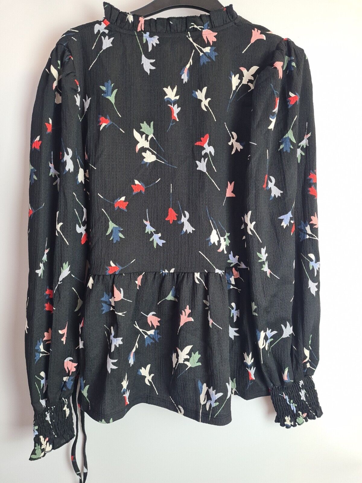 Womens Black Floral Wrap Long Sleeve Top Size 12 **** V298
