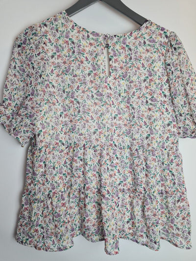 Apricot Floral Ruffle Tiered Top Size 12 **** V80