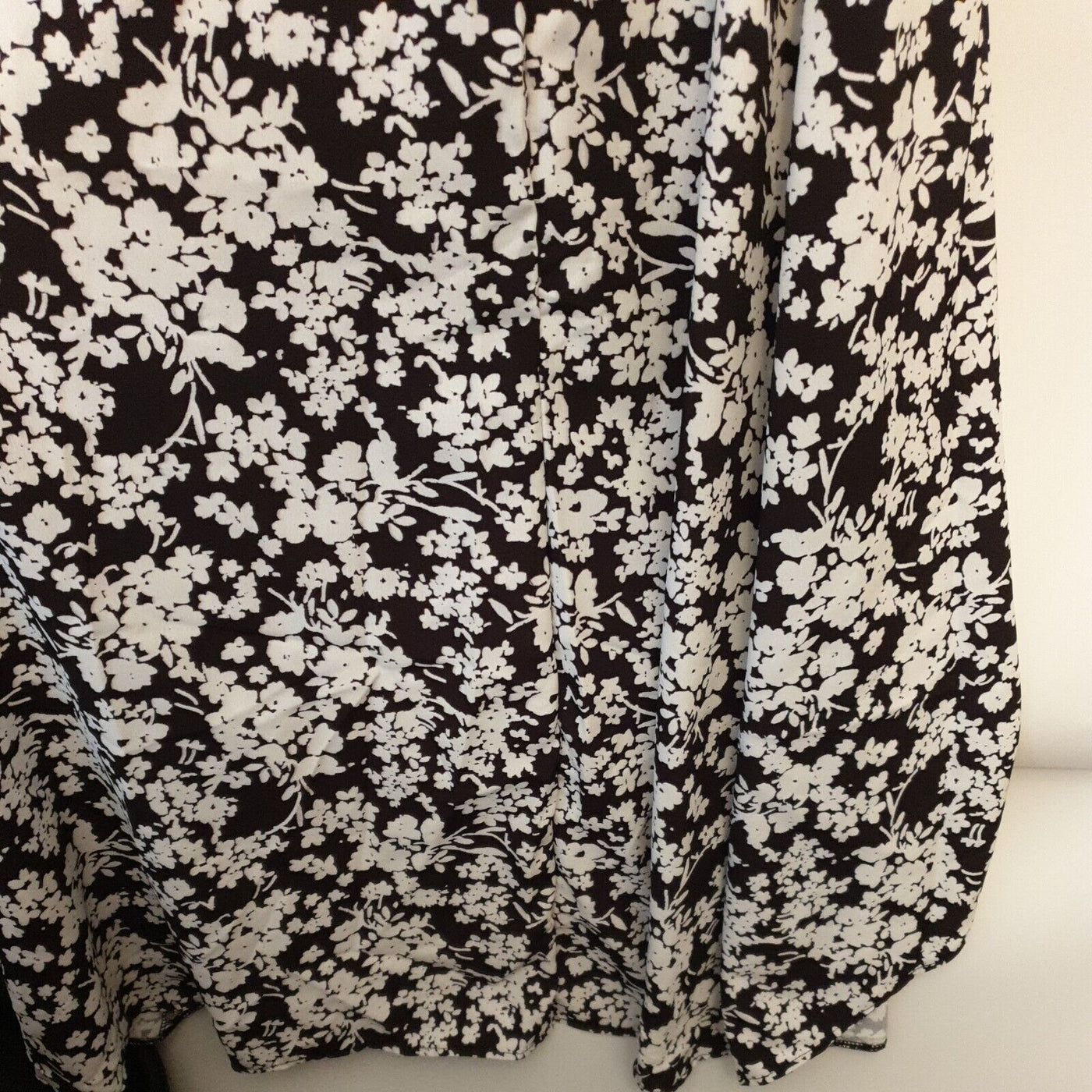 Missguided Black/White Wrap floral Dress Uk10****Ref V250