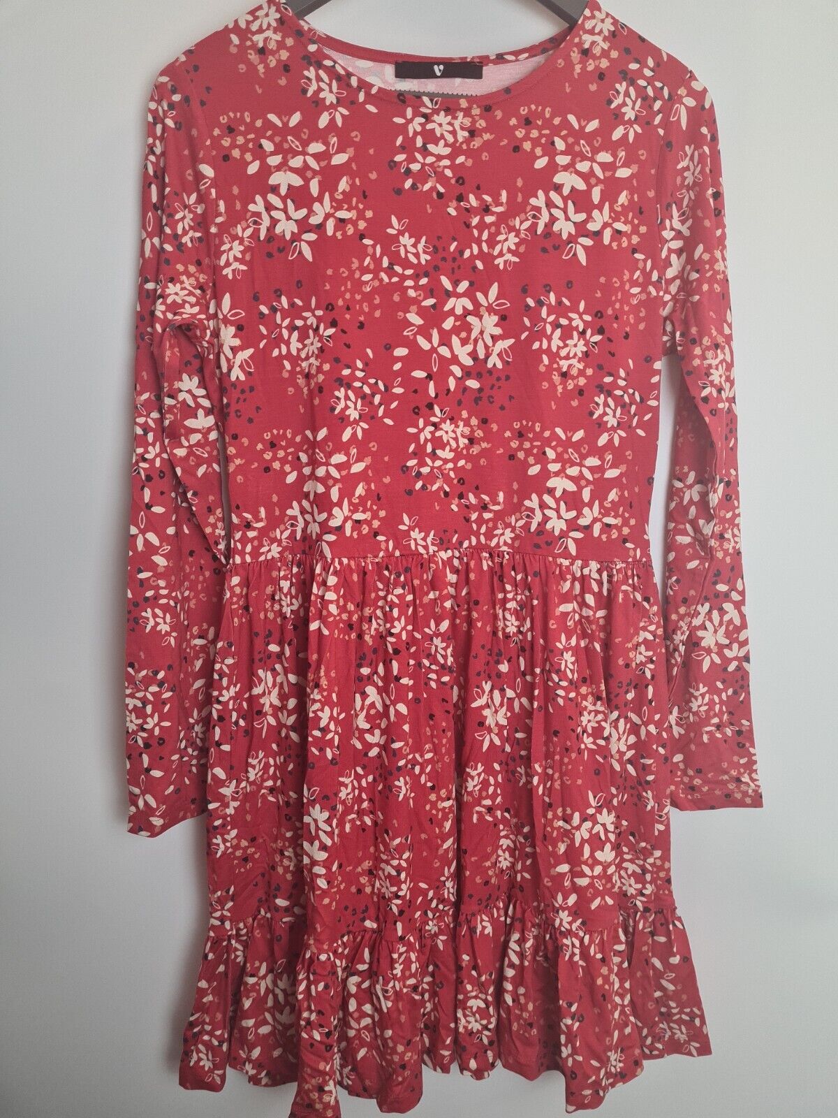 Womens Floral Tiered Long Sleeve Dress - Red. UK 12 **** Ref V261