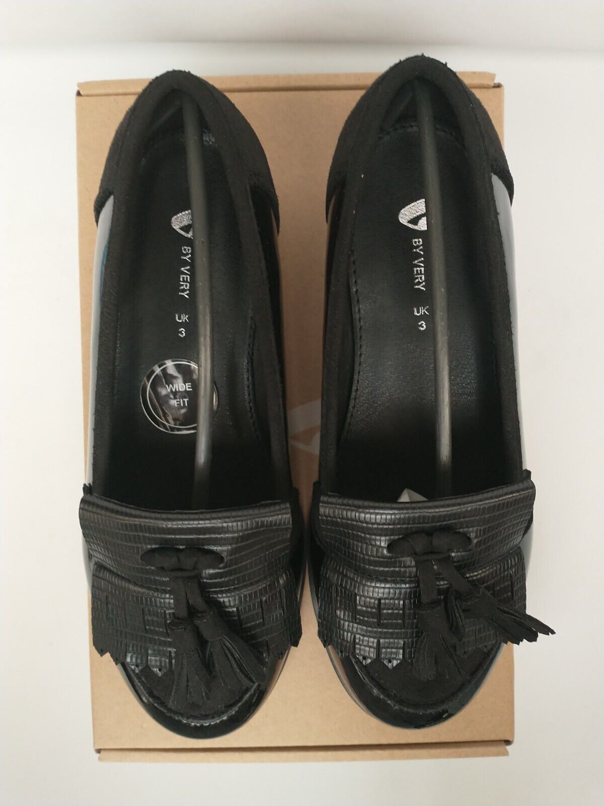 Tassel Patent Black Leather. Girls UK 3  **** RefVS1