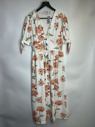 River Island White Floral Tea Dress. UK 10 **** Ref V62