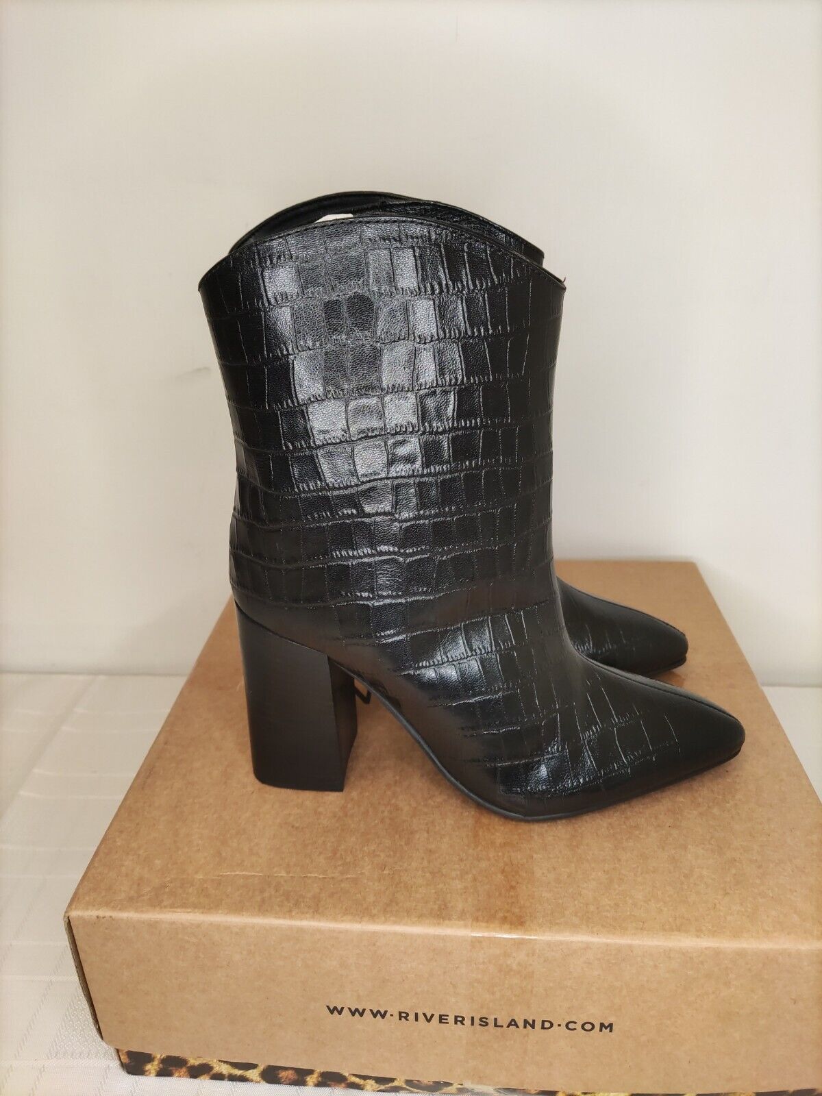 River Island Leather Ankle Boots. UK 3. Black. ****RefVS1