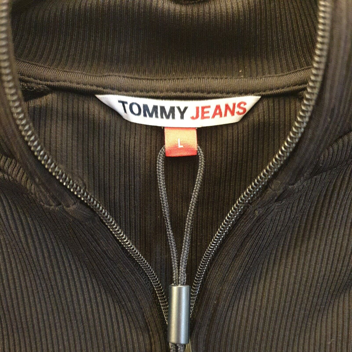 Tommy Jeans TJW Slim Technical Quarter Zip Black UkL****Ref V24