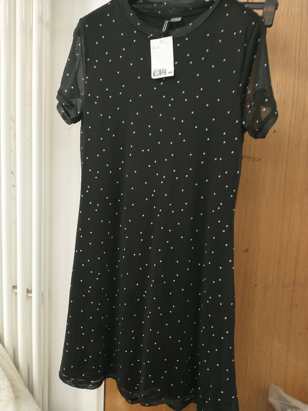 H & M Divided Black Spotted S/S Mini Dress Size EUR M BNWT Ref MW